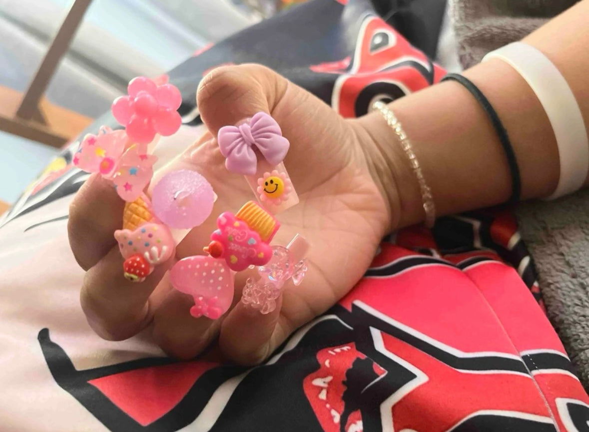 “Ice candy” press on nails