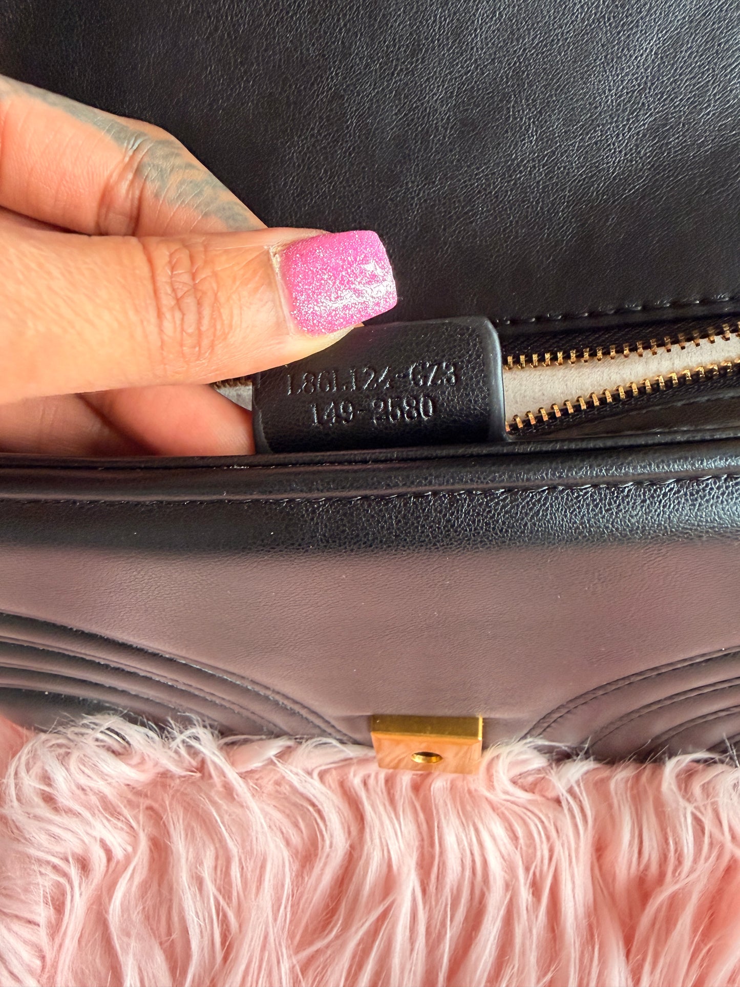 Black Gucci Marmont shoulder bag