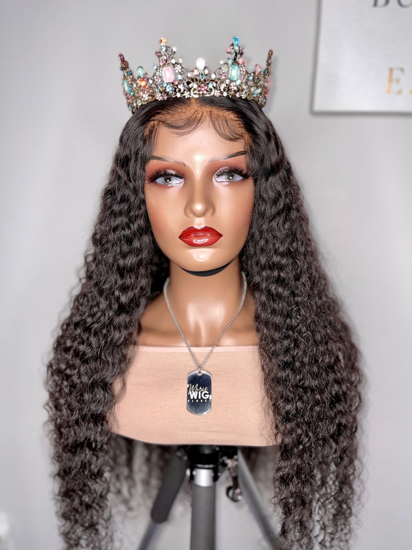 “The Queen Unit”