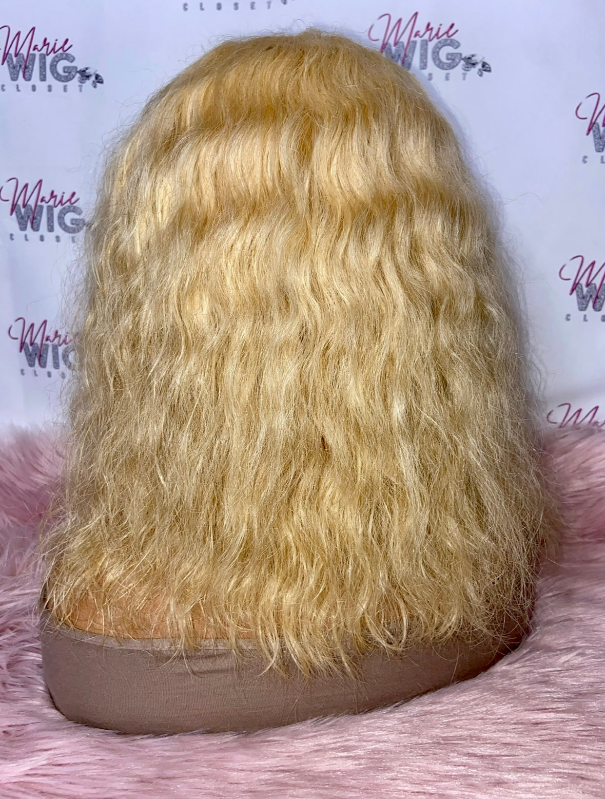 Blonde Wavy 12" inch