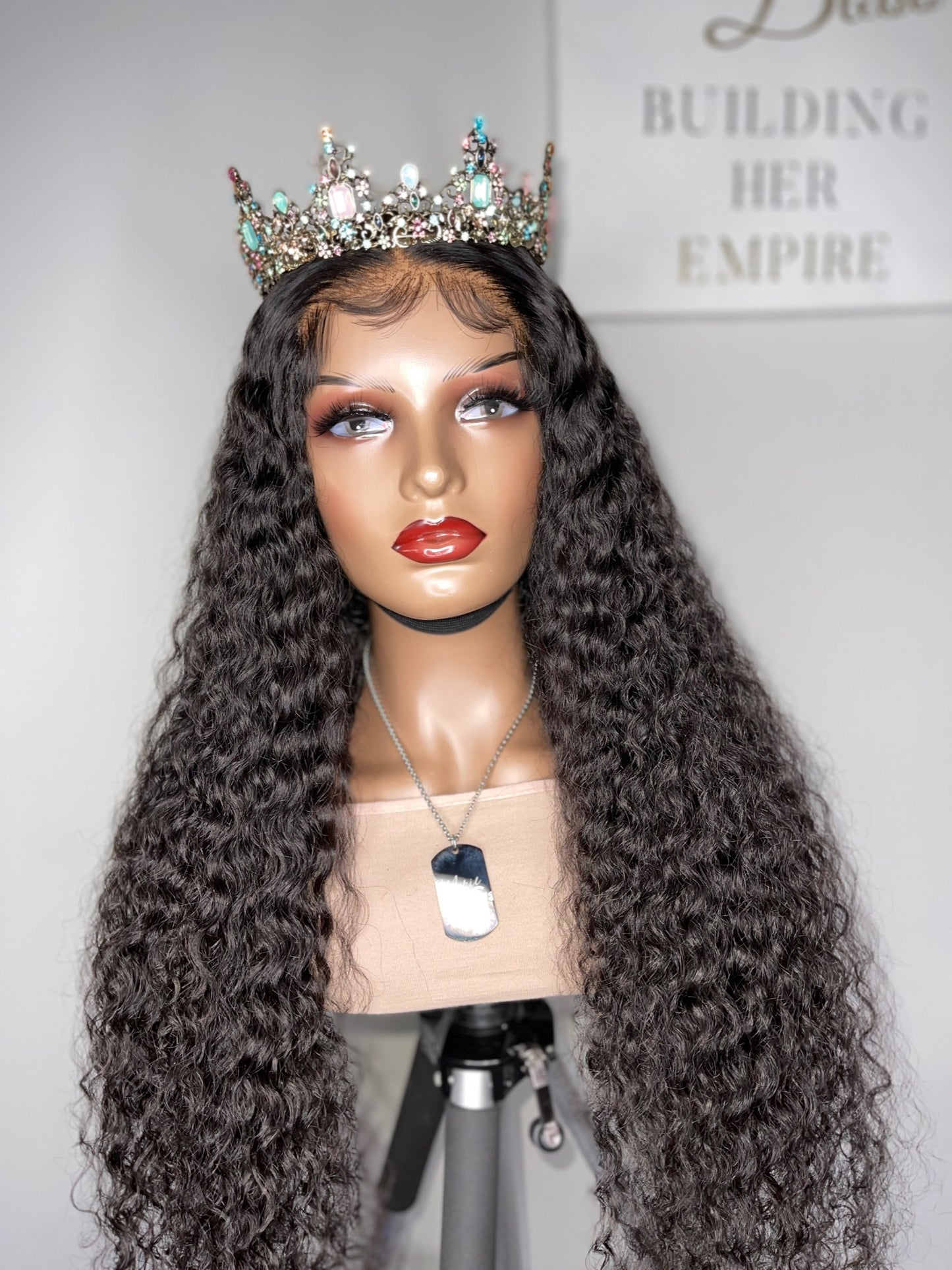 “The Queen Unit”