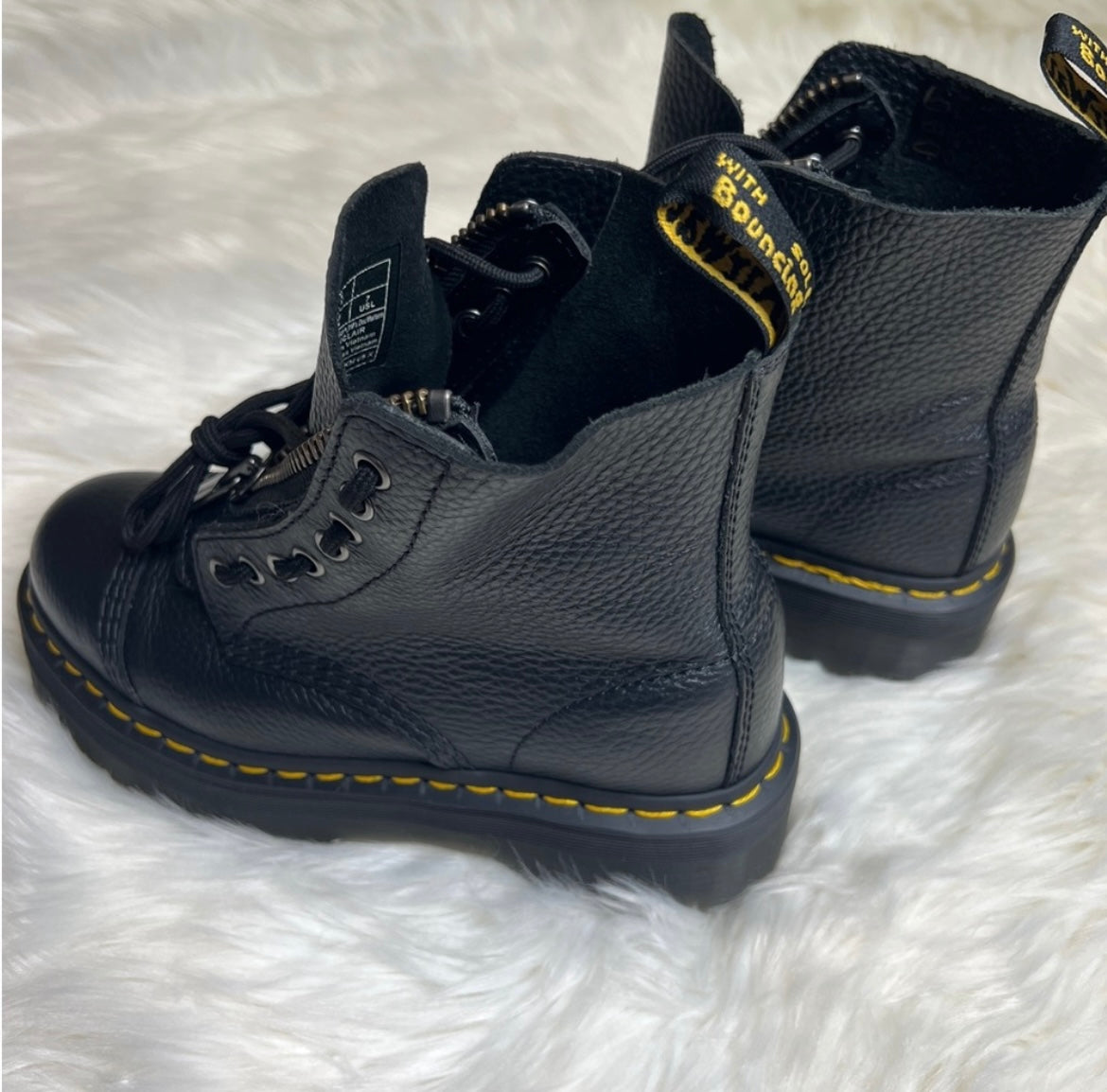 Women Dr. Martens Sinclair platform boots - black