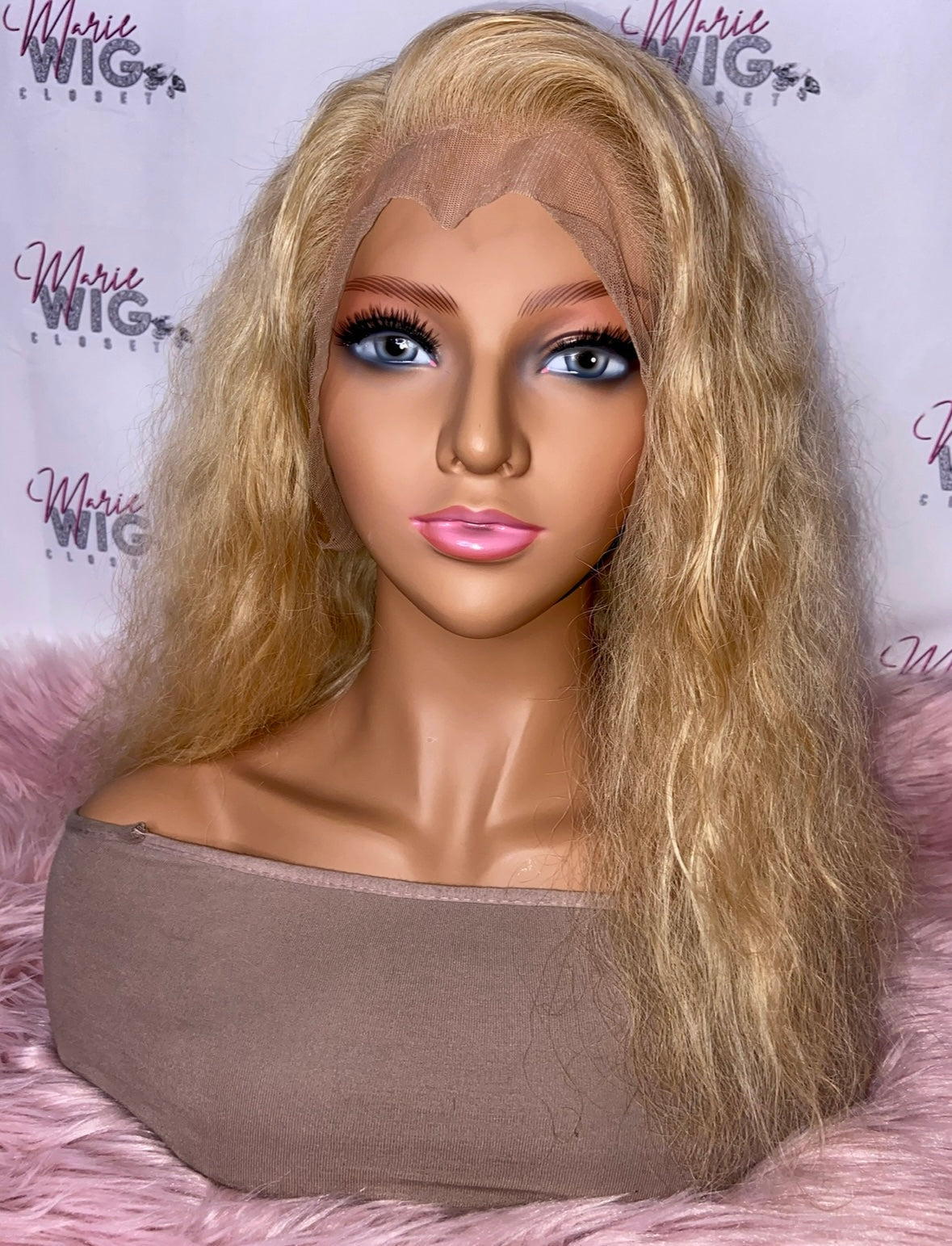 “Barbie Blond”