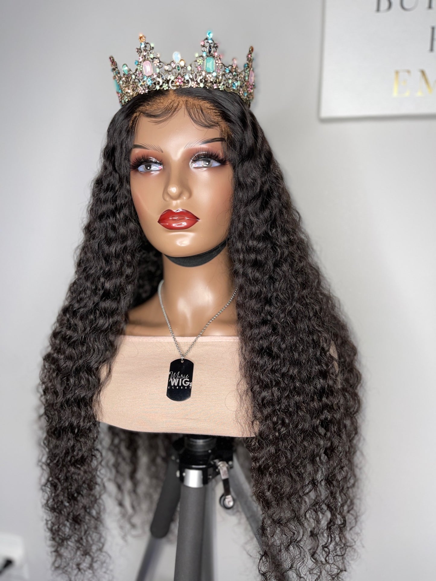 “The Queen Unit”