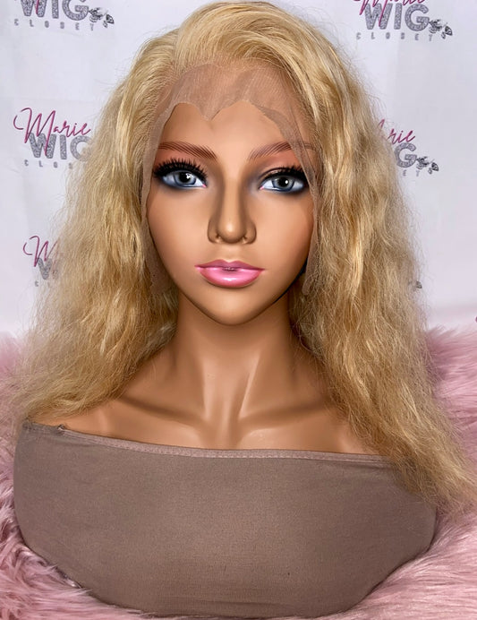 “Barbie Blond”