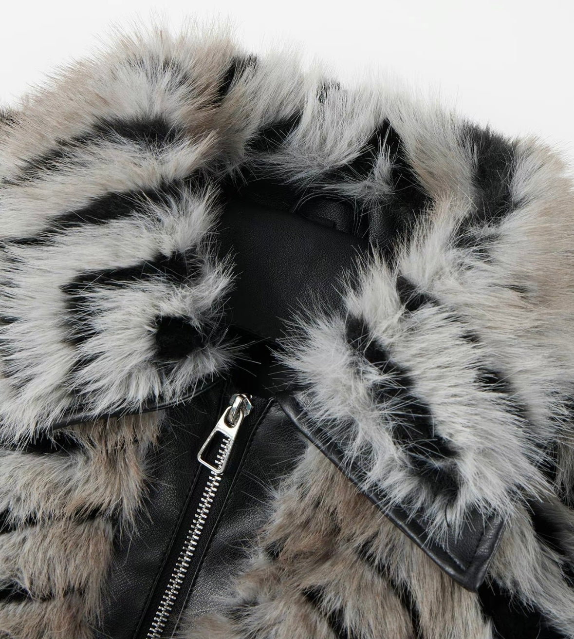 Woman striped pattern faux fur coat
