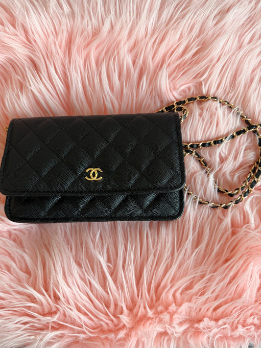 Chanel mini with chain