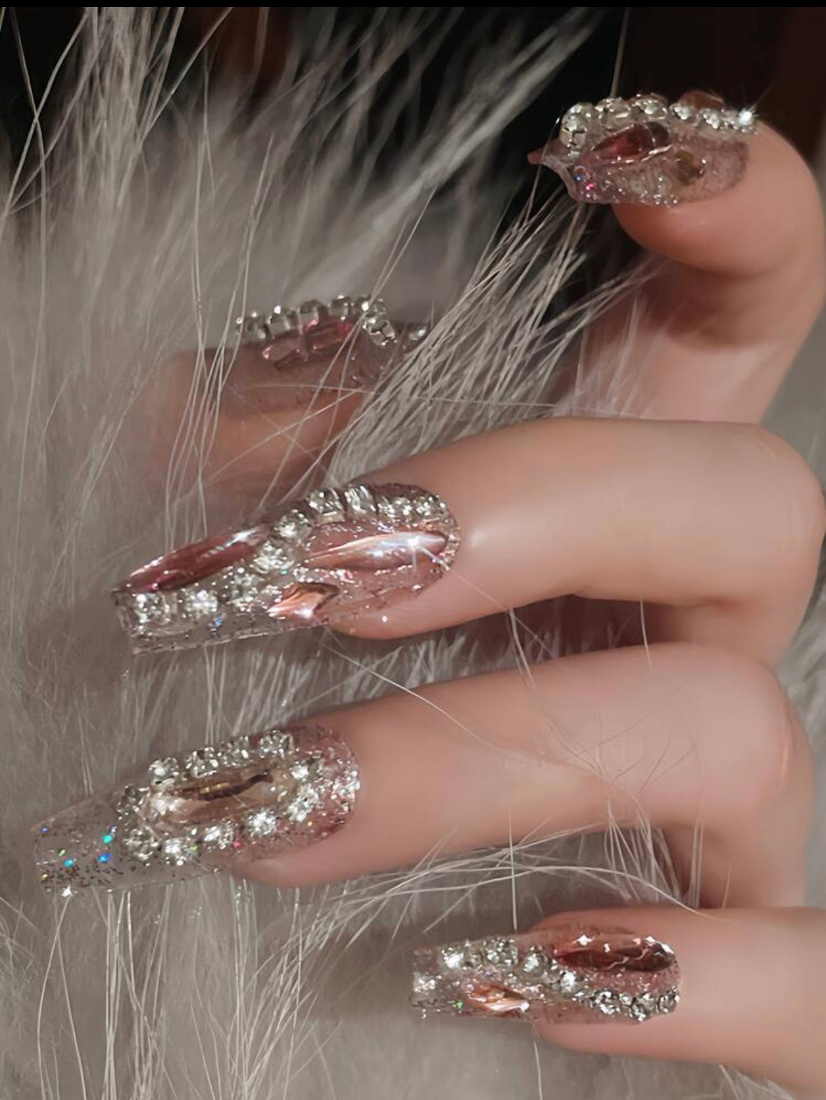 “Iced out” press on nails