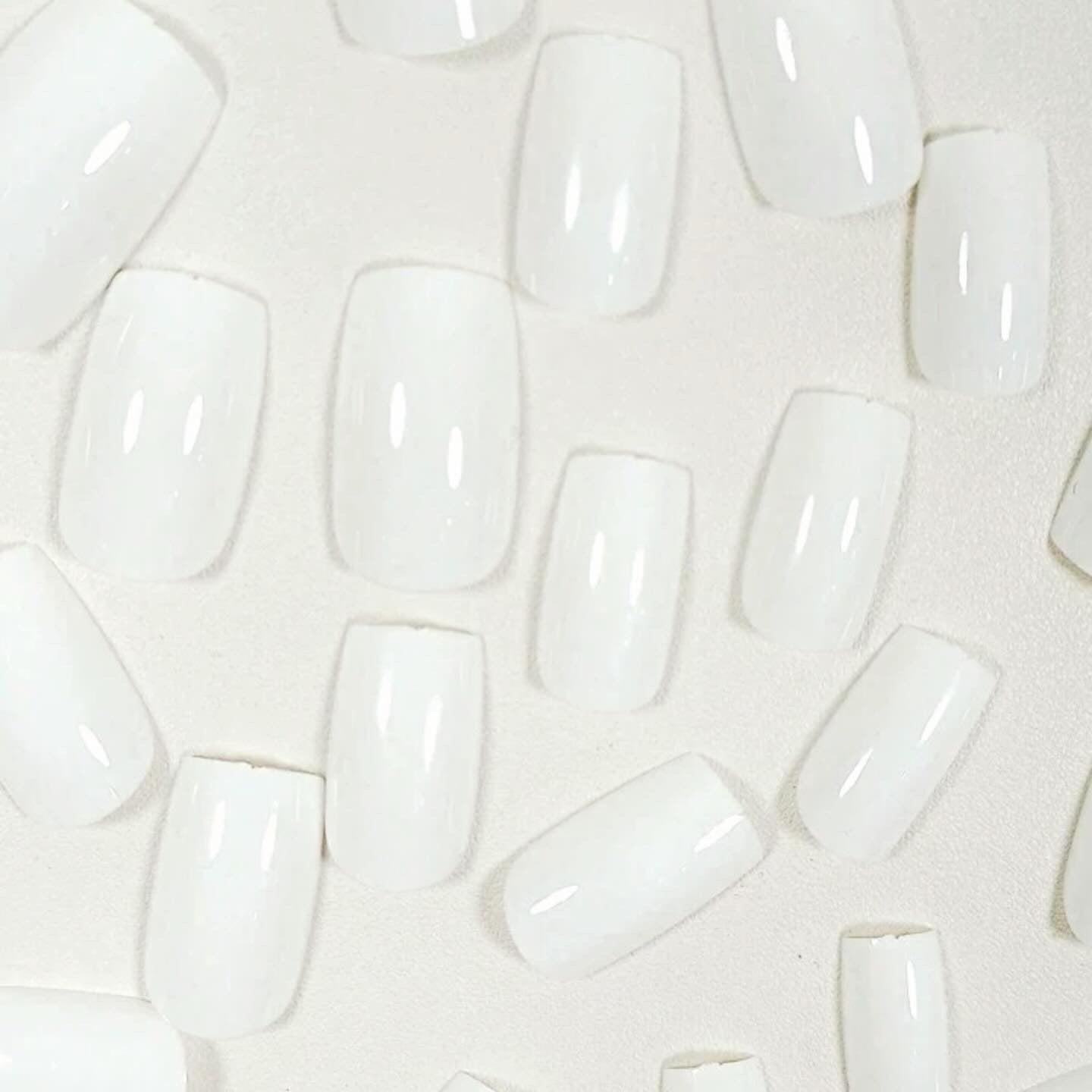 “Classic” press on nails